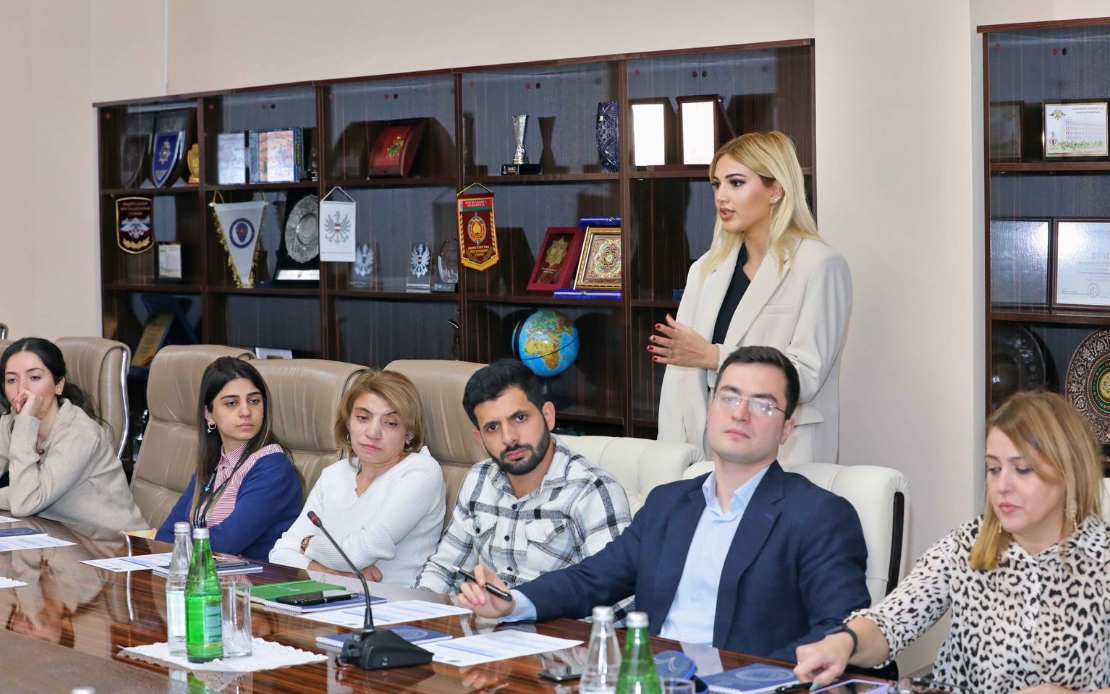 DMX və MEDİA-nın birgə təşkilatçılığı ilə seminar keçirildi - FOTOLAR